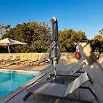 Mountain View 2 Bedroom Holiday home